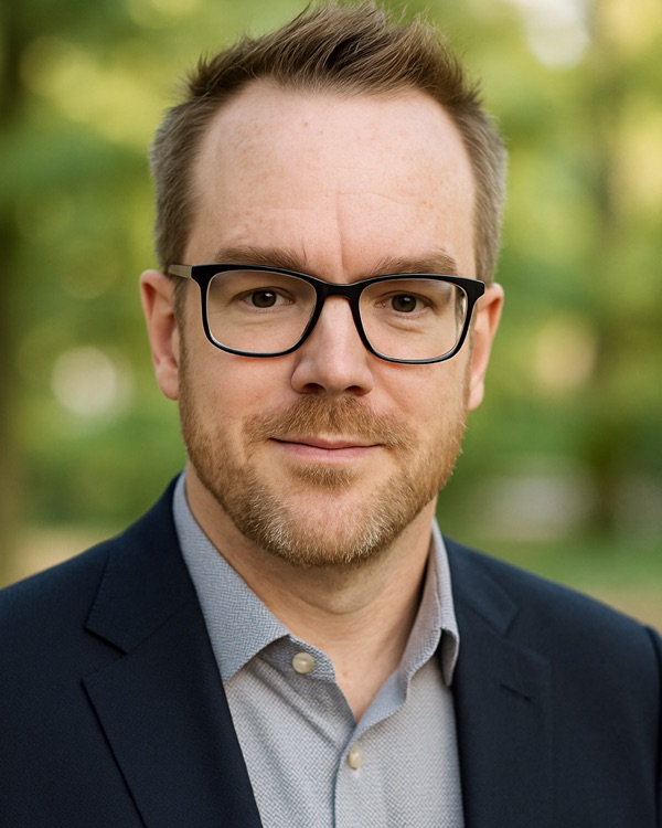 Andrew L. Sanders, MBA, outdoor portrait